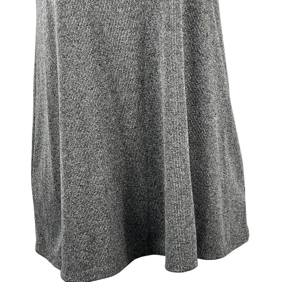 GREEN ENVELOPE LOS ANGELES V-NECK CUT OUTS WOMEN'S‎ TOP - Picture 3 of 9